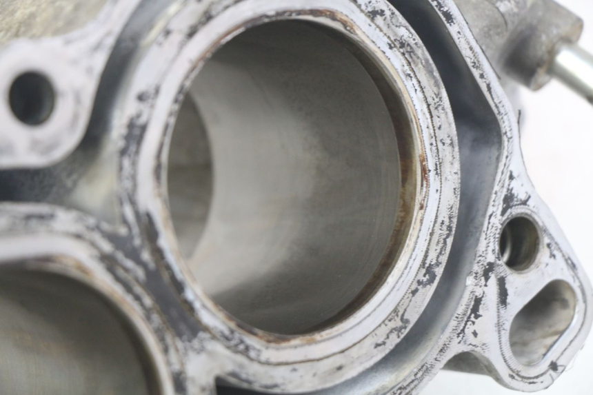 photo de CYLINDRO PISTONE HONDA FJS SILVERWING SILVER WING 400 (2009 - 2016) - Dettagli dei punti di fissaggio