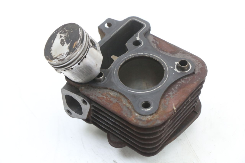 photo de CILINDRO PISTONE PIAGGIO FLY 4T 50 (2004 - 2010) - Dettaglio del componente