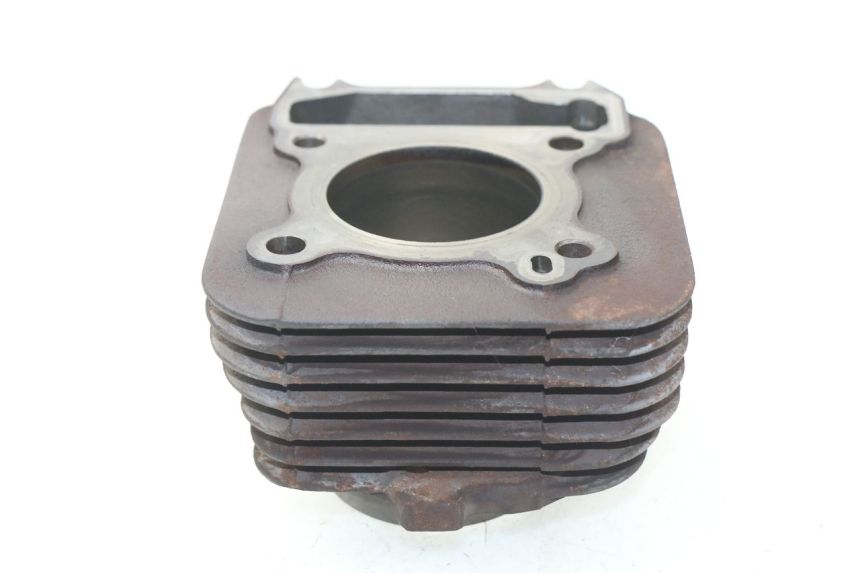 photo de CILINDRO PISTONE PIAGGIO FLY 125 (2005 - 2012) - Caratteristiche distintive