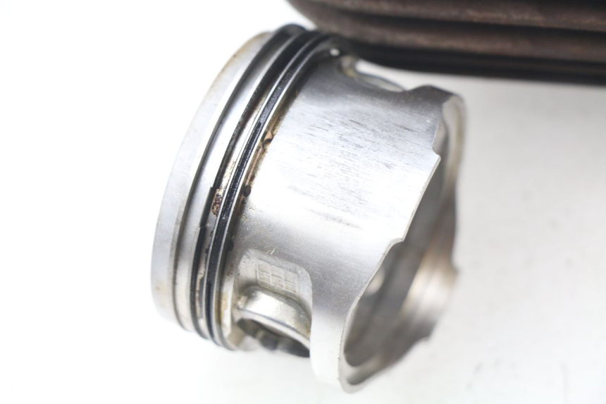 photo de CILINDRO PISTONE PIAGGIO FLY 125 (2005 - 2012) - Focus sulla struttura