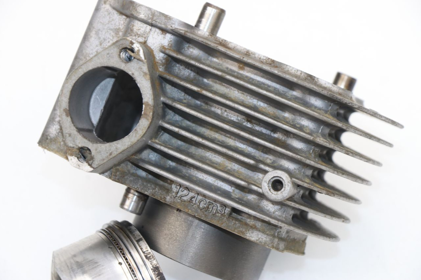 photo de CILINDRO PISTONE REVATTO FUTURA GT 125 (2006 - 2008) - Ricambio usato controllato