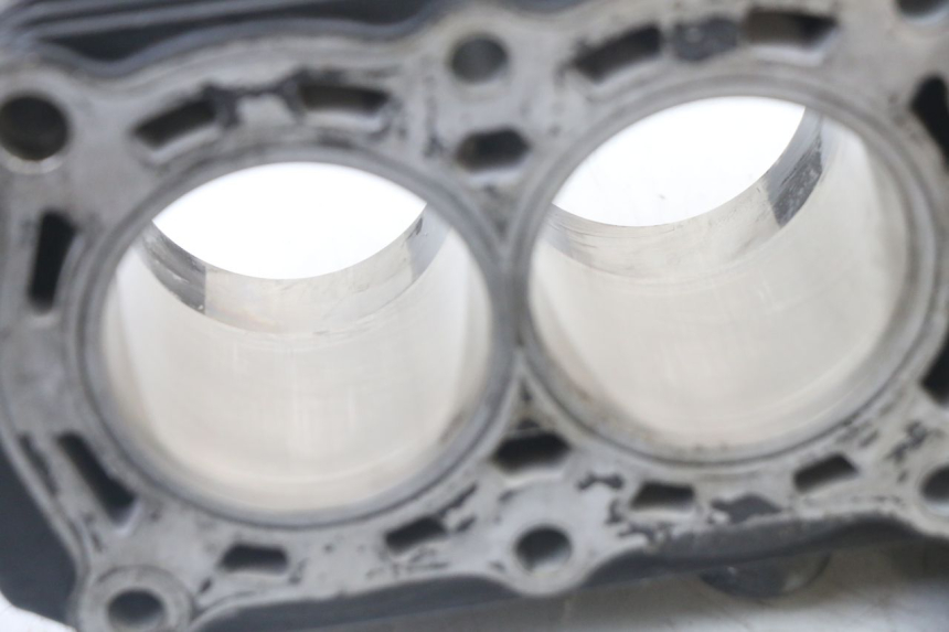 photo de CILINDRO PISTONE YAMAHA FZS FAZER 600 (2001 - 2003) - Ispezione visiva dettagliata