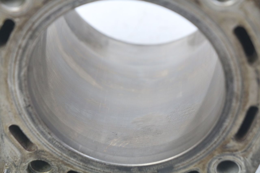 photo de CILINDRO PISTONE PEUGEOT GEOPOLIS 400 (2007 - 2013) - Dettagli dei punti di fissaggio