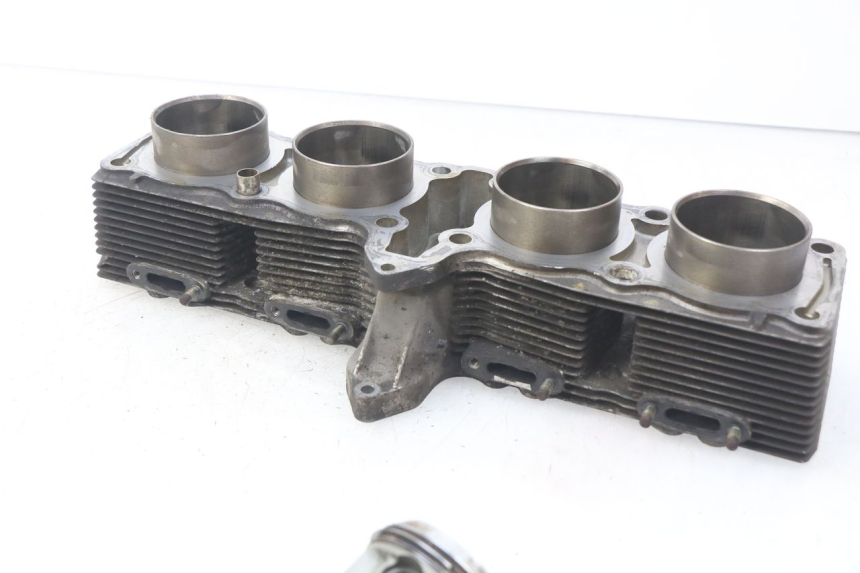 photo de CYLINDRO PISTONE SUZUKI GSF S BANDIT 600 (2000 - 2004) - Altra vista dell'articolo