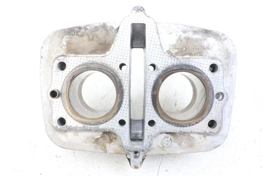 photo de CILINDRO PISTONE SUZUKI GSX E 250 (1982 - 1983) - Focus sulla struttura