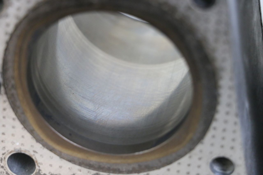 photo de CILINDRO PISTONE SUZUKI GSX E 250 (1982 - 1983) - Ricambio usato controllato