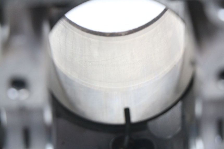 photo de CILINDRO PISTONE SUZUKI GSX-R GSXR 600 (2001 - 2003) - Stato della superficie e materiale