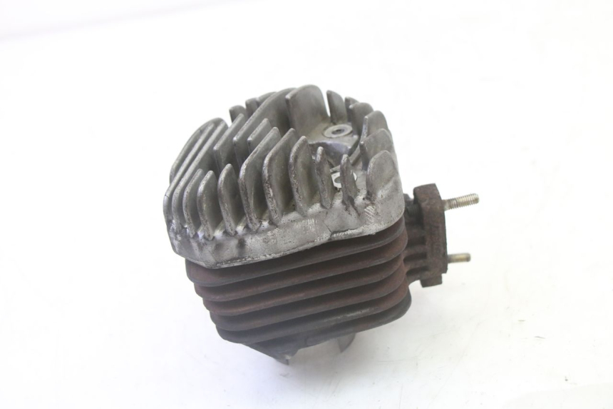 photo de CILINDRO PISTONE PEUGEOT KISBEE 2T 50 (2010 - 2017) - Primo piano tecnico