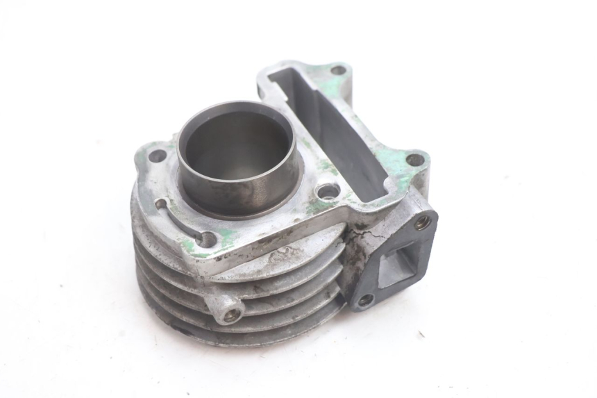 photo de CILINDRO PISTONE PEUGEOT KISBEE 4T 50 (2010 - 2017) - Altra vista dell'articolo
