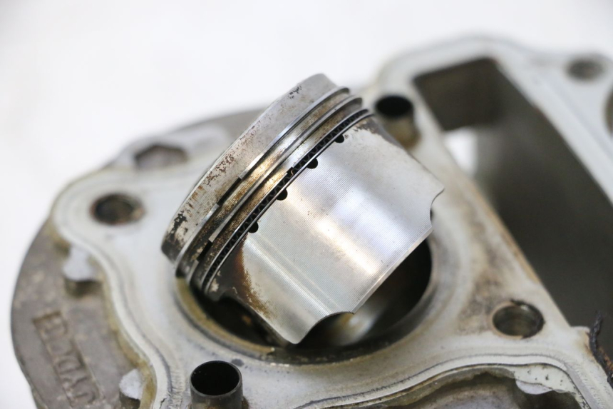 photo de CILINDRO PISTONE PEUGEOT KISBEE 4T 50 (2010 - 2017) - Focus sulla struttura