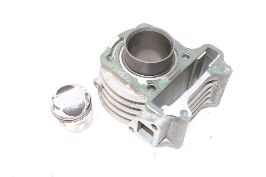 photo de CILINDRO PISTONE PEUGEOT KISBEE 4T 50 (2010 - 2017) - Marcature e riferimenti originali