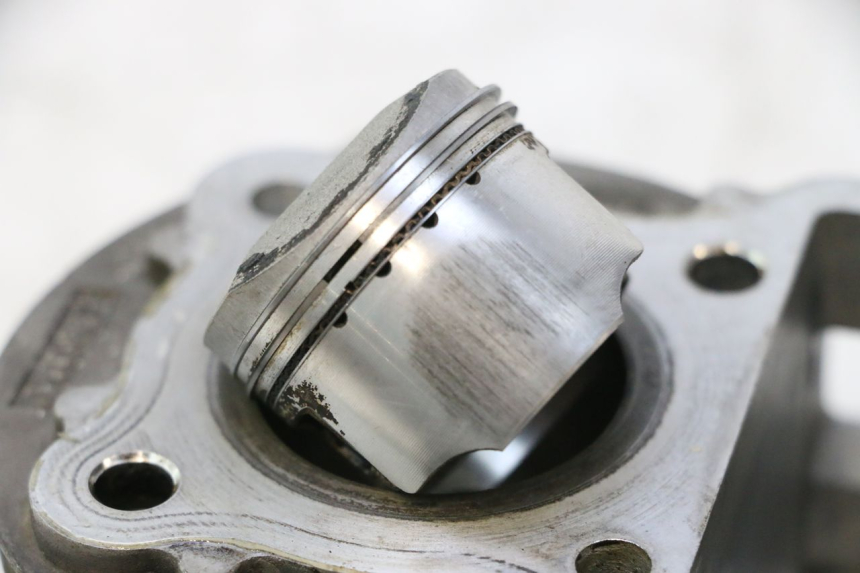 photo de CILINDRO PISTONE PEUGEOT KISBEE 4T 50 (2018 - 2022) - Dettaglio del componente