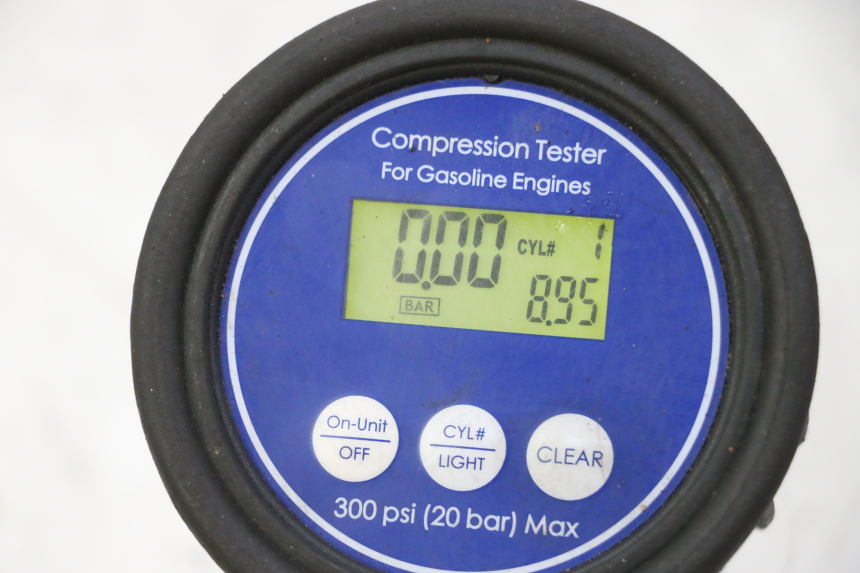 photo de CILINDRO PISTONE KAWASAKI KX 65 (2000 - 2019) - Primo piano tecnico