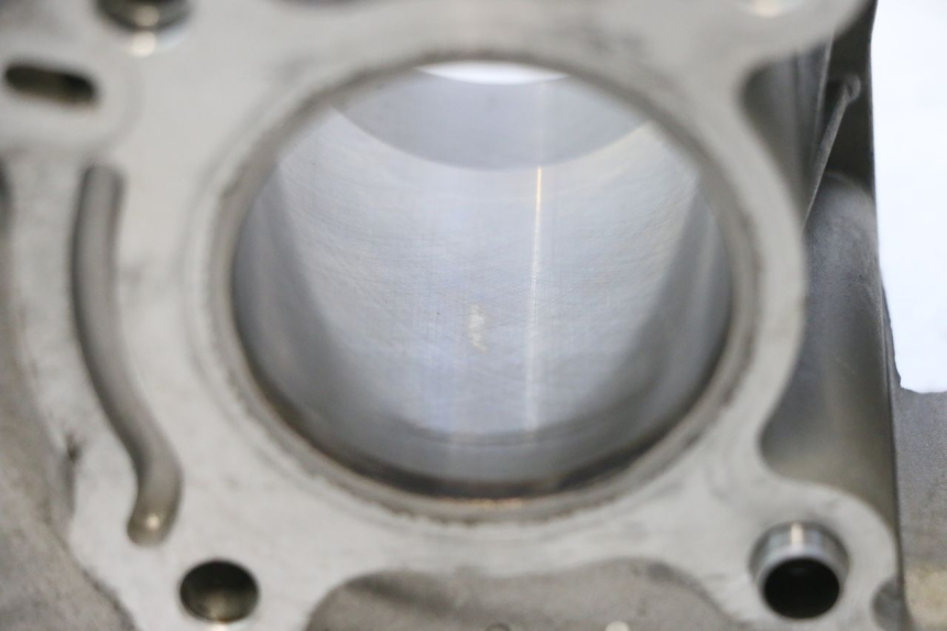 photo de CILINDRO PISTONE PIAGGIO LIBERTY IGET S 125 (2016 - 2020) - Ispezione visiva dettagliata