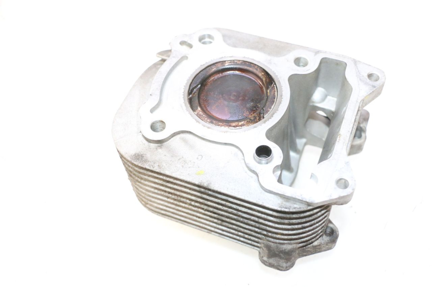photo de CILINDRO PISTONE PIAGGIO LIBERTY IGET S 125 (2016 - 2020) - Primo piano tecnico