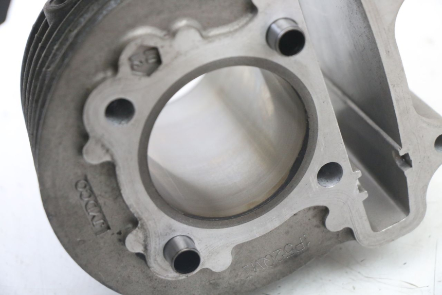 photo de CILINDRO PISTONE LONGJIA SHARPY 125 (2020 - 2024) - Altra vista dell'articolo