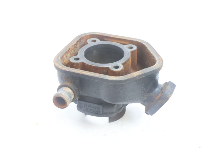 photo de CILINDRO PISTONE PEUGEOT LUDIX BLASTER 50 (2006 - 2014) - Altra vista dell'articolo