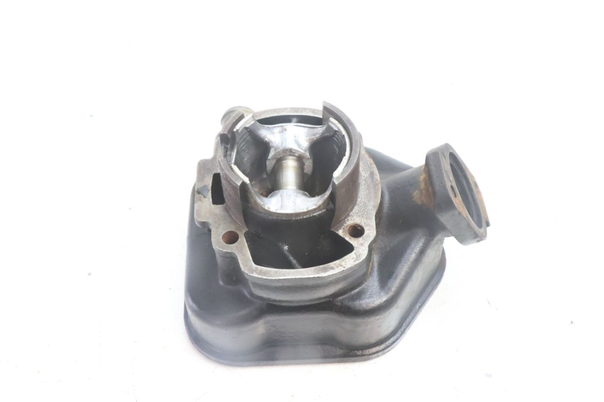 photo de CILINDRO PISTONE PEUGEOT LUDIX BLASTER 50 (2006 - 2014) - Dettagli dei punti di fissaggio
