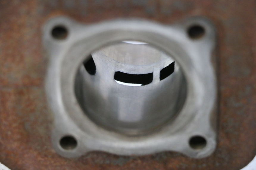 photo de CILINDRO PISTONE PEUGEOT LUDIX 50 (2005 - 2007) - Vista d'insieme del prodotto