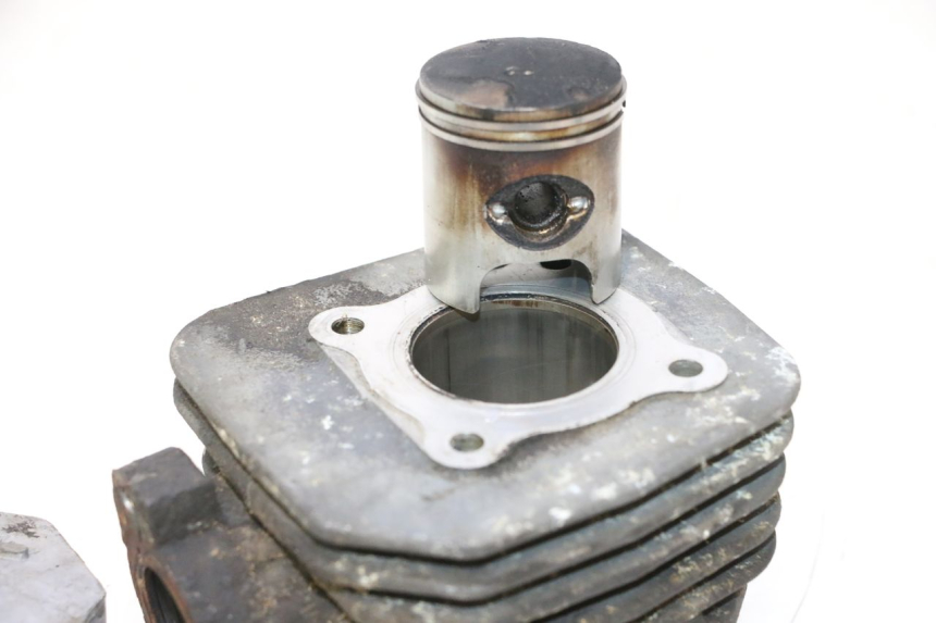 photo de CILINDRO PISTONE PEUGEOT LUDIX ONE 50 (2004 - 2013) - Focus sulla struttura