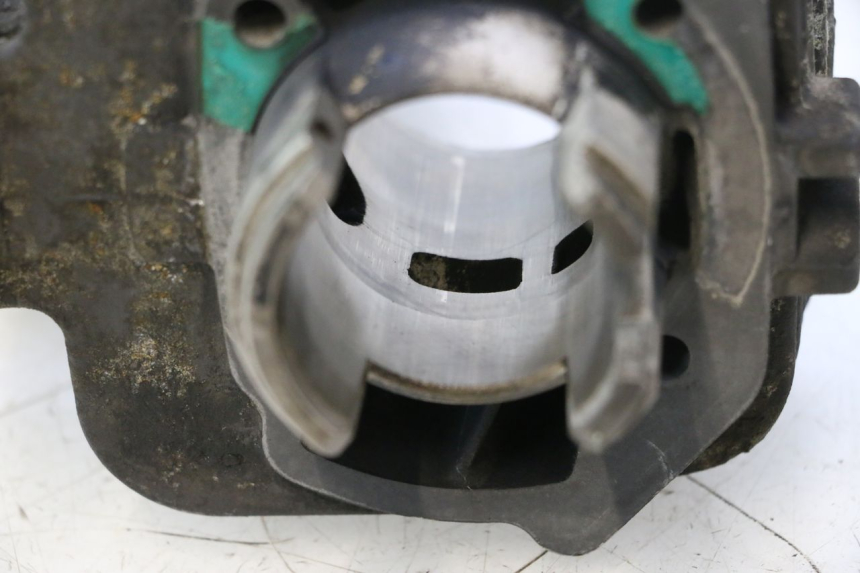photo de CILINDRO PISTONE PEUGEOT LUDIX ONE 50 (2004 - 2013) - Altra angolazione