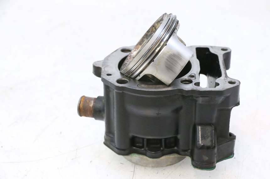 photo de CILINDRO PISTONE PIAGGIO MP3 LT 300 (2010 - 2016) - Angolazione alternativa