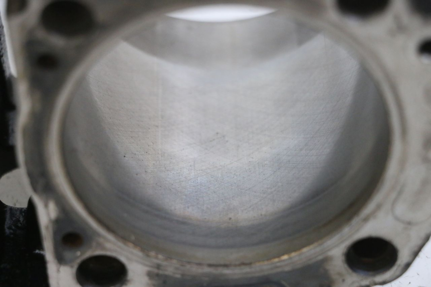 photo de CILINDRO PISTONE PIAGGIO MP3 RL 250 (2006 - 2010) - Vista d'insieme del prodotto