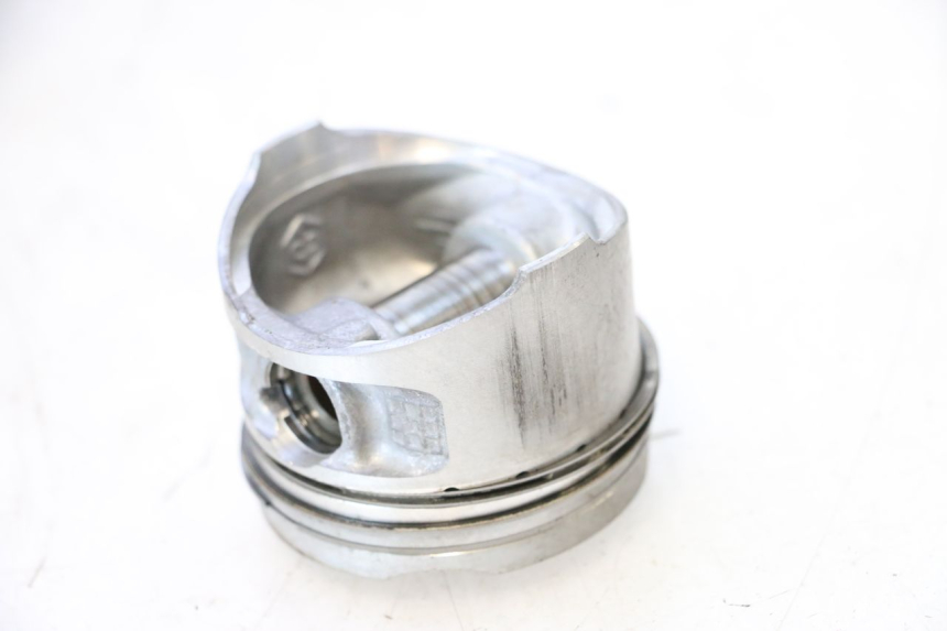 photo de CILINDRO PISTONE PIAGGIO MP3 125 (2006 - 2014) - Focus sulla struttura