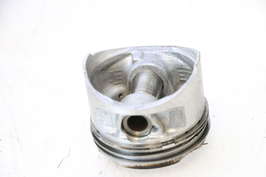photo de CILINDRO PISTONE PIAGGIO MP3 125 (2006 - 2014) - Angolazione alternativa