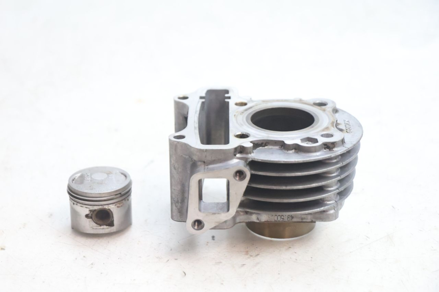photo de CILINDRO PISTONE KYMCO LIKE 4T 50 (2019 - 2025) - Dettaglio del componente