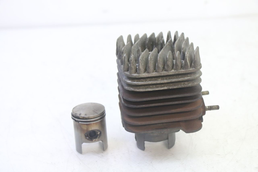 photo de CILINDRO PISTONE PIAGGIO NEW TYPHOON 50 (2010 - 2017) - Vista principale