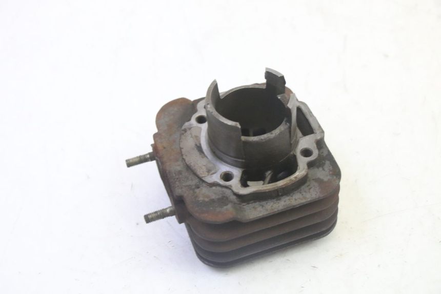 photo de CILINDRO PISTONE PIAGGIO NEW TYPHOON 50 (2010 - 2017) - Caratteristiche distintive