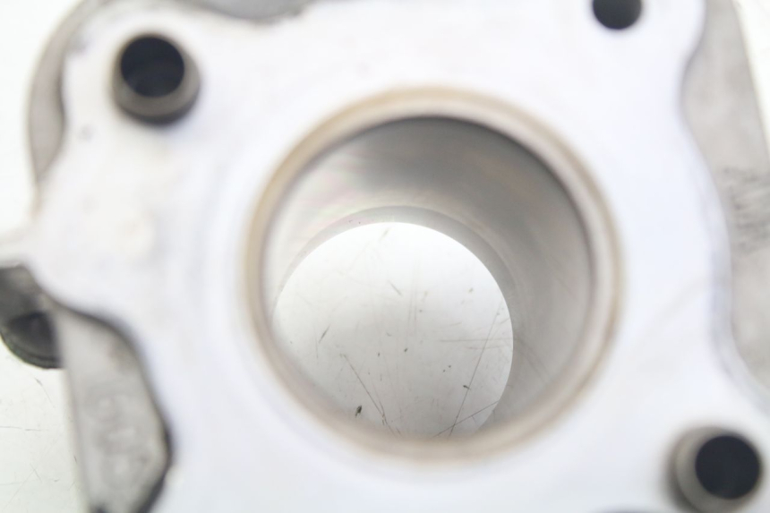 photo de CILINDRO PISTONE SYM ORBIT 2 4T 50 (2018 - 2022) - Primo piano tecnico