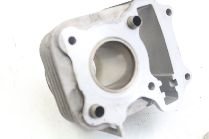 photo de CILINDRO PISTONE SYM ORBIT 2 4T 50 (2018 - 2022) - Dettagli dei punti di fissaggio