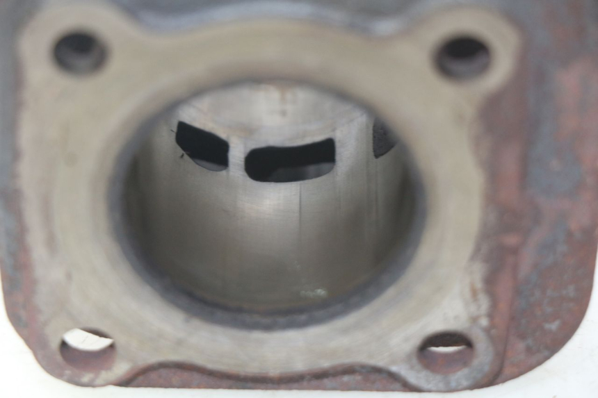 photo de CILINDRO PISTONE MBK OVETTO 2T 50 (2007 - 2017) - Altra angolazione