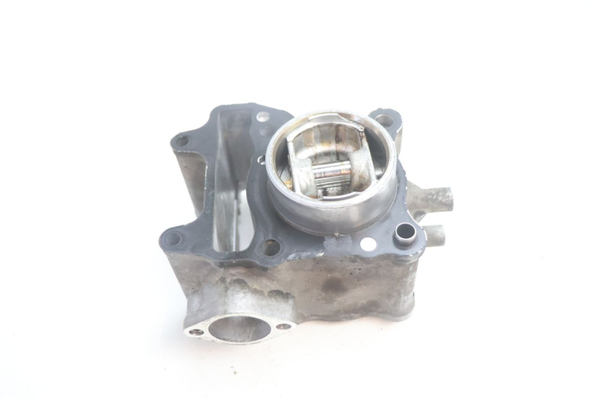 photo de CILINDRO PISTONE HONDA PCX (JF28) 125 (2009 - 2011) - Primo piano tecnico