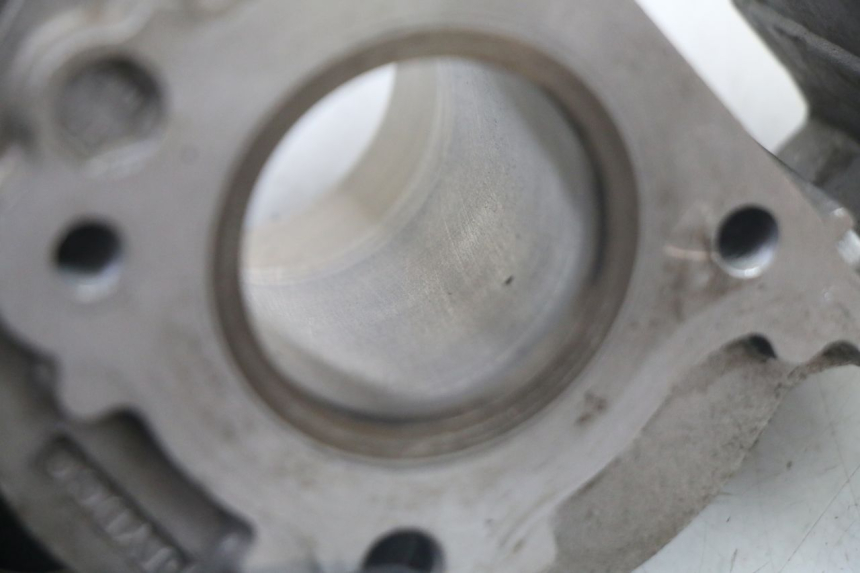 photo de CILINDRO PISTONE PEUGEOT KISBEE 4T 50 (2010 - 2017) - Caratteristiche distintive