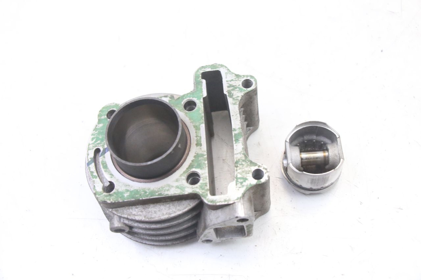 photo de CILINDRO PISTONE PEUGEOT KISBEE 4T 50 (2010 - 2017) - Vista d'insieme del prodotto