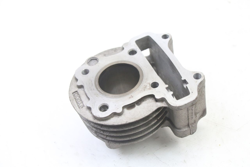 photo de CILINDRO PISTONE PEUGEOT KISBEE 4T 50 (2010 - 2017) - Marcature e riferimenti originali