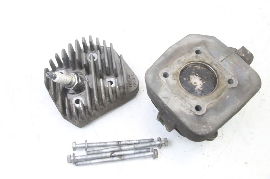 photo de CILINDRO PISTONE PEUGEOT LUDIX ONE 50 (2005 - 2008) - Stato della superficie e materiale