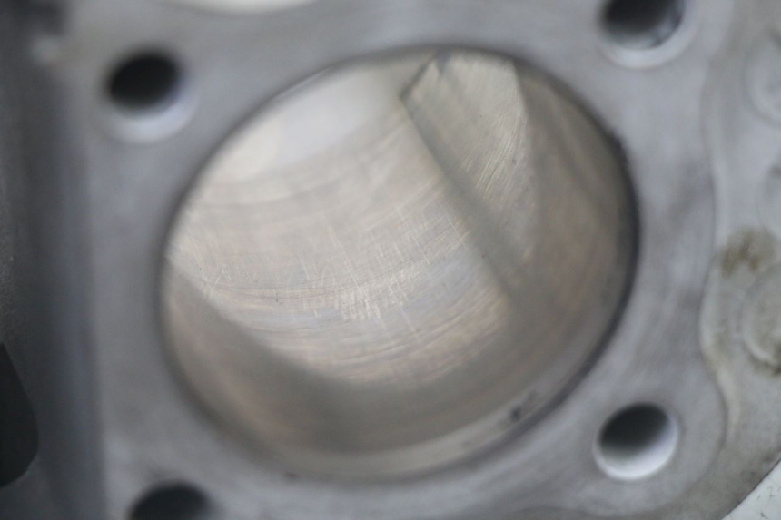 photo de CILINDRO PISTONE PEUGEOT VIVACITY 125 (2010 - 2017) - Caratteristiche distintive