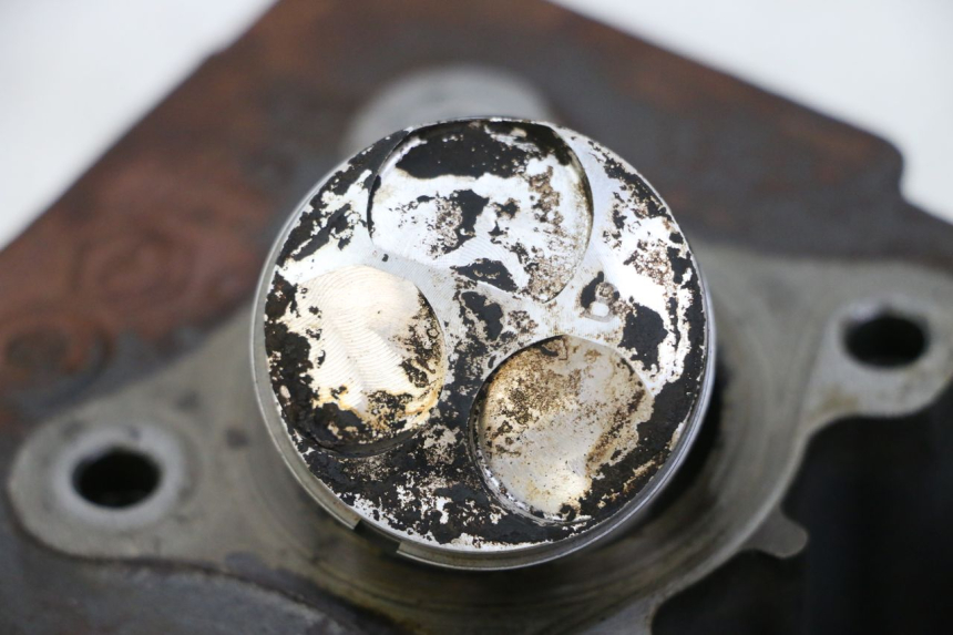 photo de CILINDRO PISTONE PIAGGIO ZIP 4T 50 (2018 - 2020) - Caratteristiche distintive