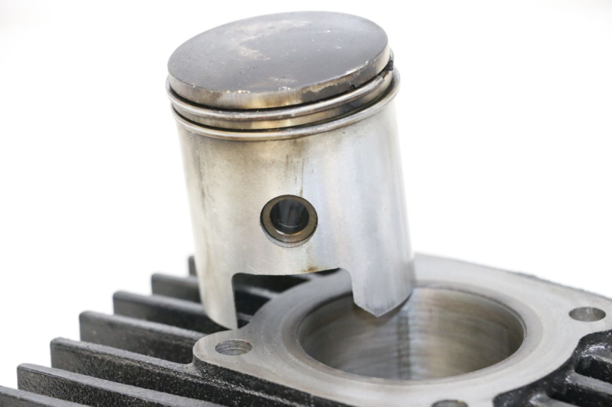 photo de CILINDRO PISTONE YAMAHA PW 80 (1983 - 2014) - Primo piano ad alta risoluzione