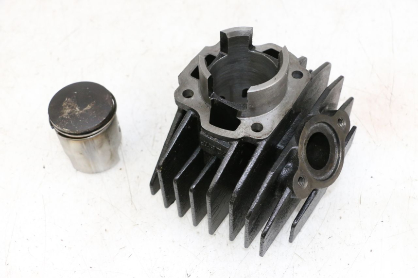 photo de CILINDRO PISTONE YAMAHA PW 80 (1983 - 2014) - Dettagli dei punti di fissaggio