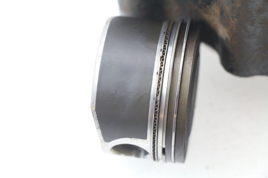 photo de CILINDRO PISTONE PEUGEOT SATELIS COMPRESSOR K15 125 (2006 - 2009) - Zoom sui componenti