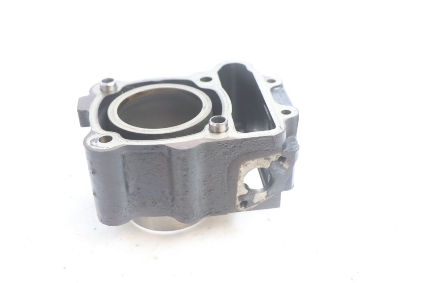photo de CYLINDRO PISTONE PEUGEOT SATELIS 125 (2006 - 2009) - Dettagli dei punti di fissaggio