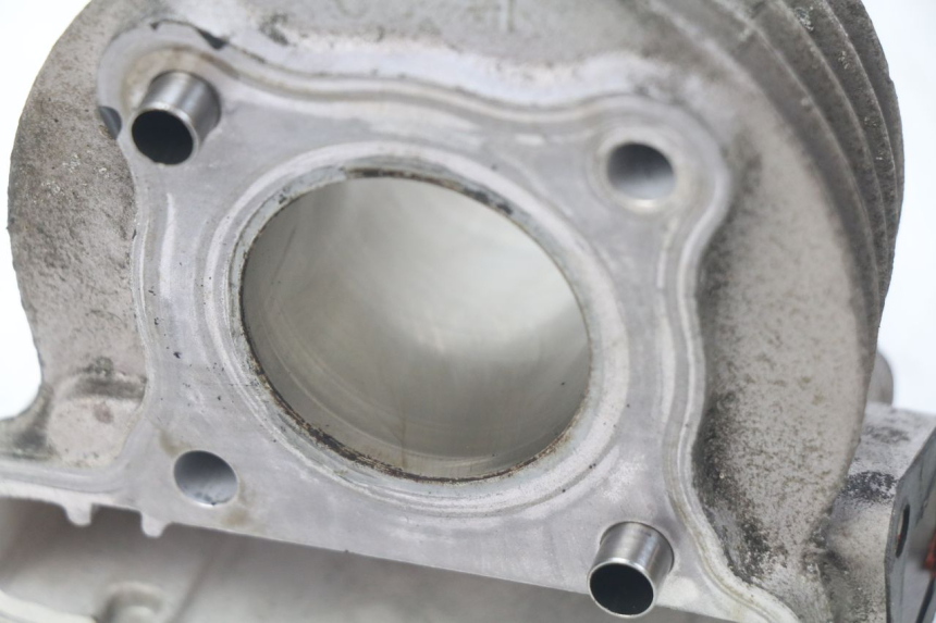 photo de CILINDRO PISTONE KYMCO SENTO 50 (2008 - 2013) - Altra angolazione