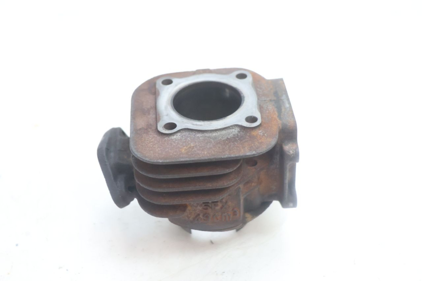 photo de CILINDRO PISTONE YAMAHA SLIDER 50 (1999 - 2004) - Caratteristiche distintive