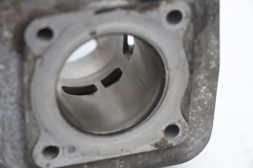 photo de CILINDRO PISTONE PEUGEOT SPEEDFIGHT 2 AC 50 (2000 - 2009) - Altra vista dell'articolo
