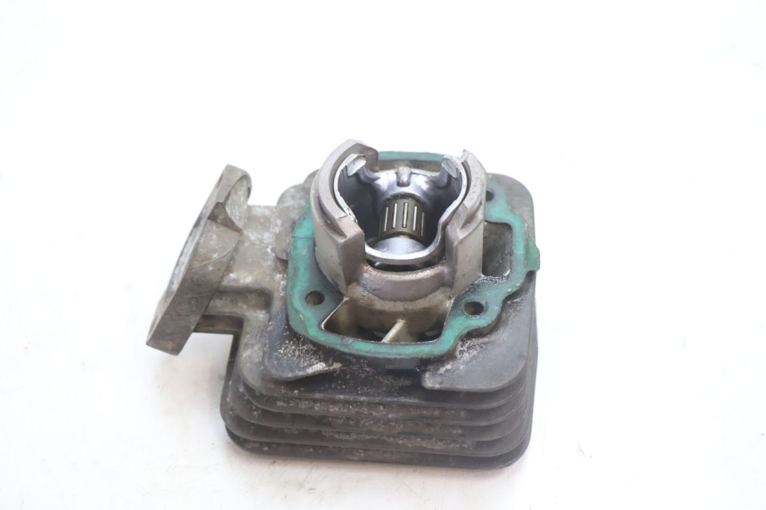 photo de CILINDRO PISTONE PEUGEOT SPEEDFIGHT 2 AC 50 (2000 - 2009) - Primo piano tecnico